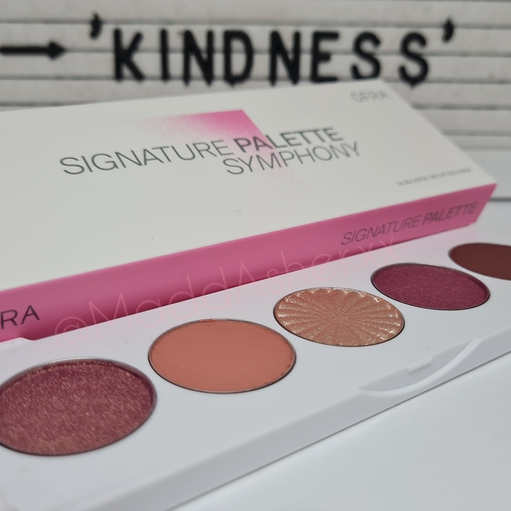 Ofra Cosmetics: Symphony Signature Palette -BNIB!